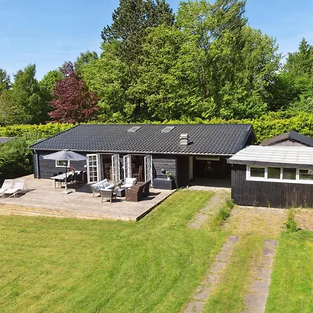 Holiday home Lovely Secluded In Dronningmolle, *
