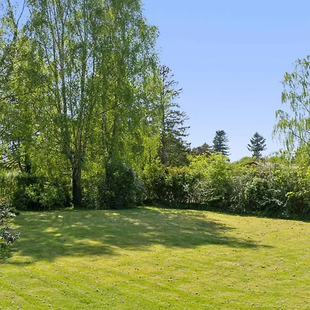 Holiday home Lovely Secluded In Dronningmolle,