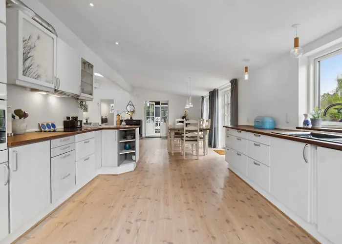 Lovely Secluded In Сasa de vacaciones *