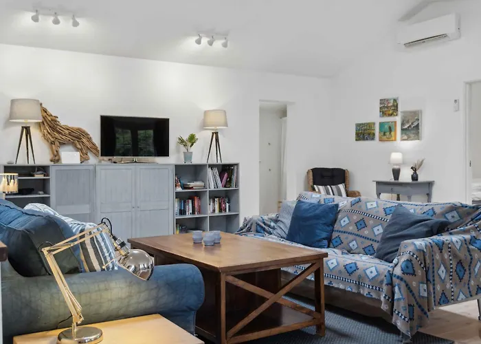 Lovely Secluded In Сasa de vacaciones *