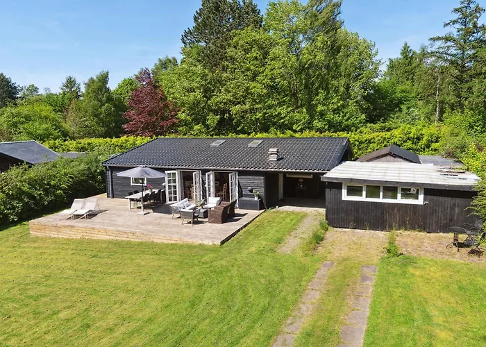 Сasa de vacaciones Lovely Secluded In *